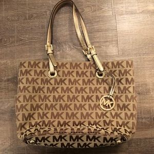 Michael Kors purse